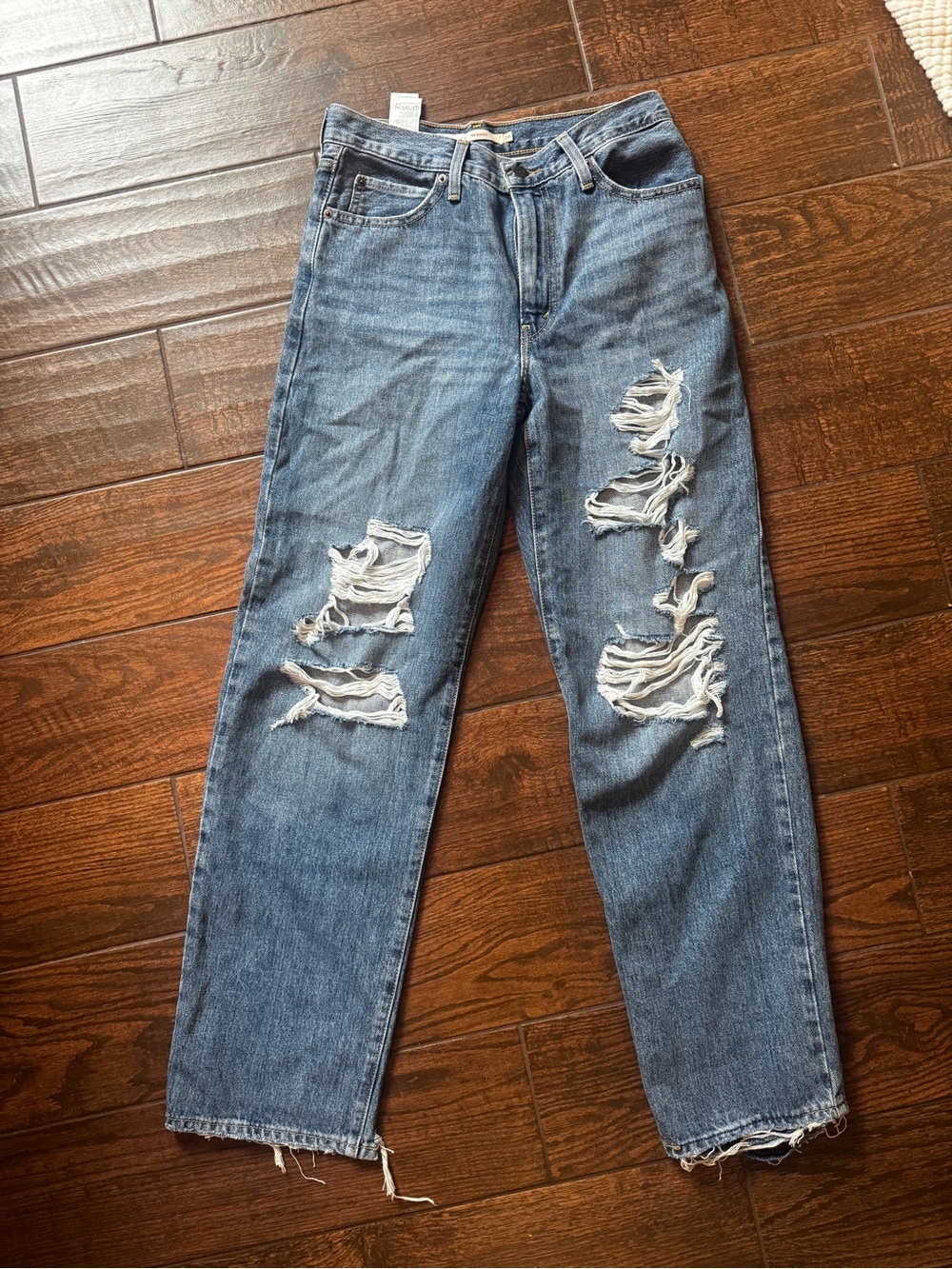 Levi's High Rise Distressed Blue Jeans